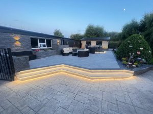 Flowerbeds Walls